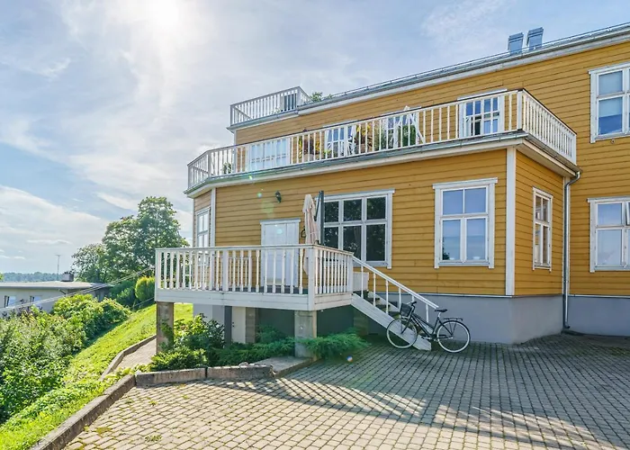 With A View And Sauna *